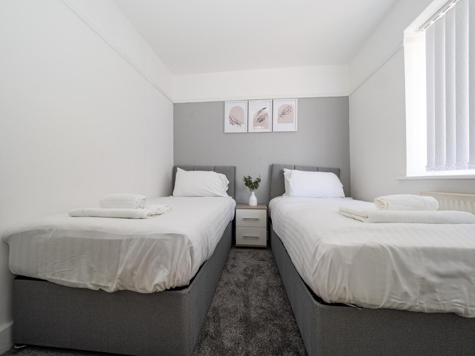 3Br Haven Retreat In Wallasey With Free Street Parking エクステリア 写真