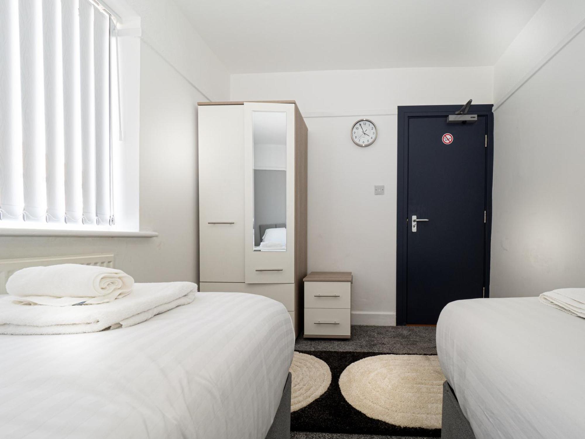 3Br Haven Retreat In Wallasey With Free Street Parking エクステリア 写真